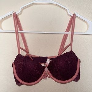victoria’s secret pink bra